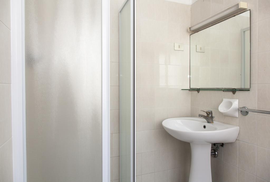 Family Room,170219913:JPEG